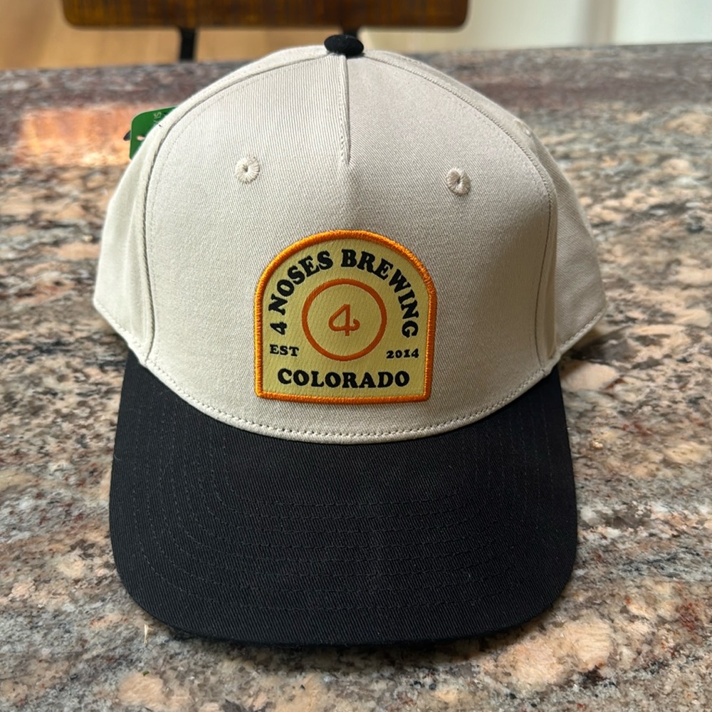 NWT 4 Noses Brewing snap back hat